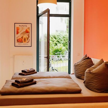 Design Apartment Stadtfeld-Ost Mit Netflix & 2 Schlafzimmern Магдебург Екстериор снимка