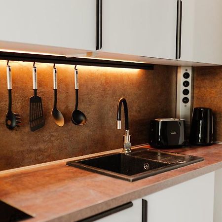 Design Apartment Stadtfeld-Ost Mit Netflix & 2 Schlafzimmern Магдебург Екстериор снимка