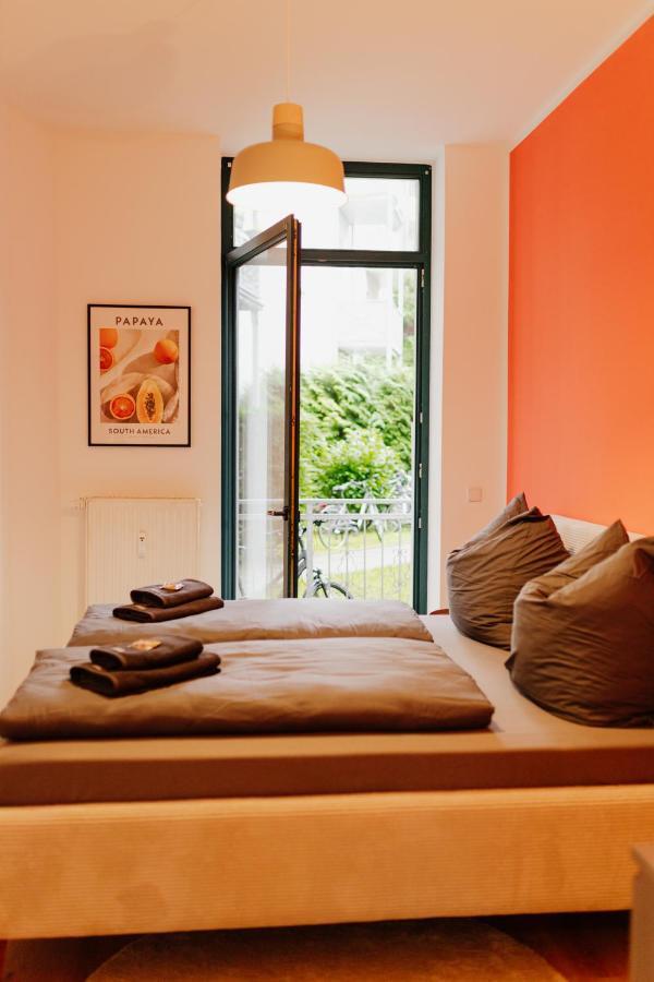 Design Apartment Stadtfeld-Ost Mit Netflix & 2 Schlafzimmern Магдебург Екстериор снимка