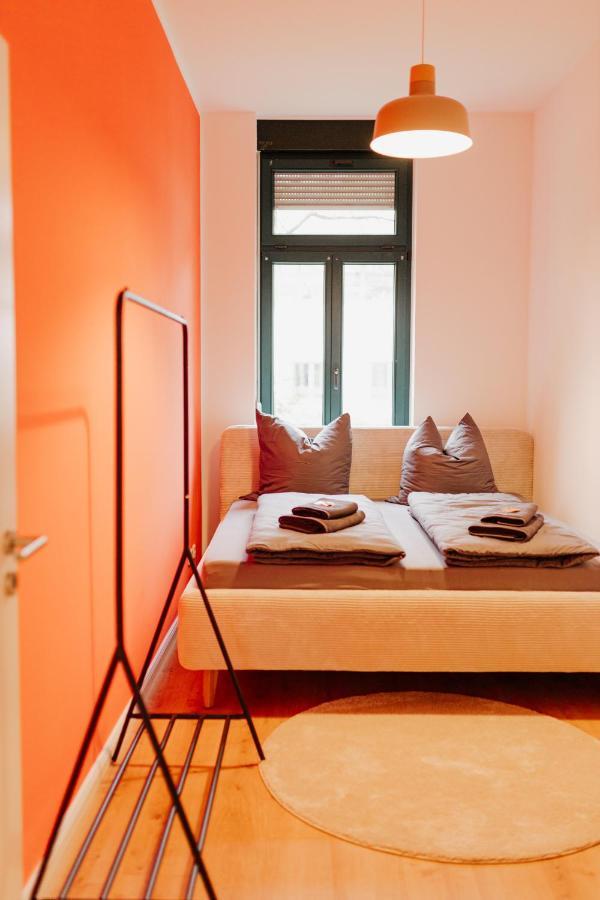 Design Apartment Stadtfeld-Ost Mit Netflix & 2 Schlafzimmern Магдебург Екстериор снимка